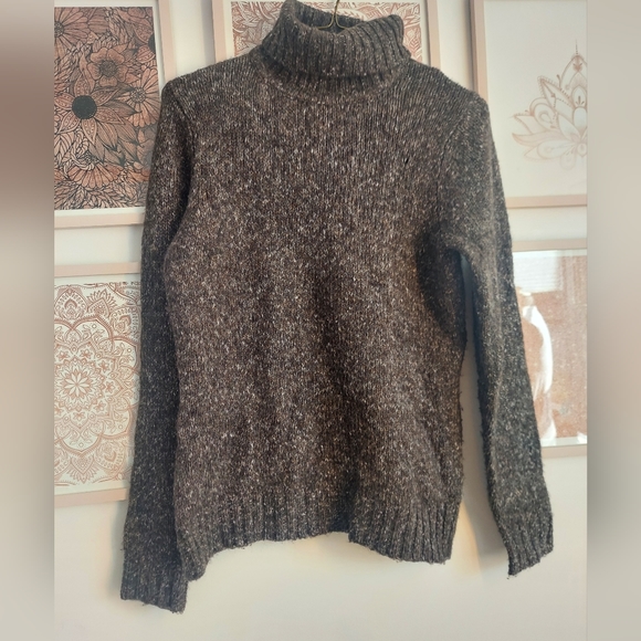 LL Bean gray wool turtleneck. Medium - Picture 6 of 6